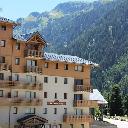 Le Cheval Blanc - Le Cheval Blanc - Cb30 Mae-3182 Modane